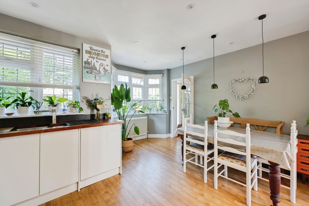 Property photo 2 of 29 Pbox-Img.Jpg