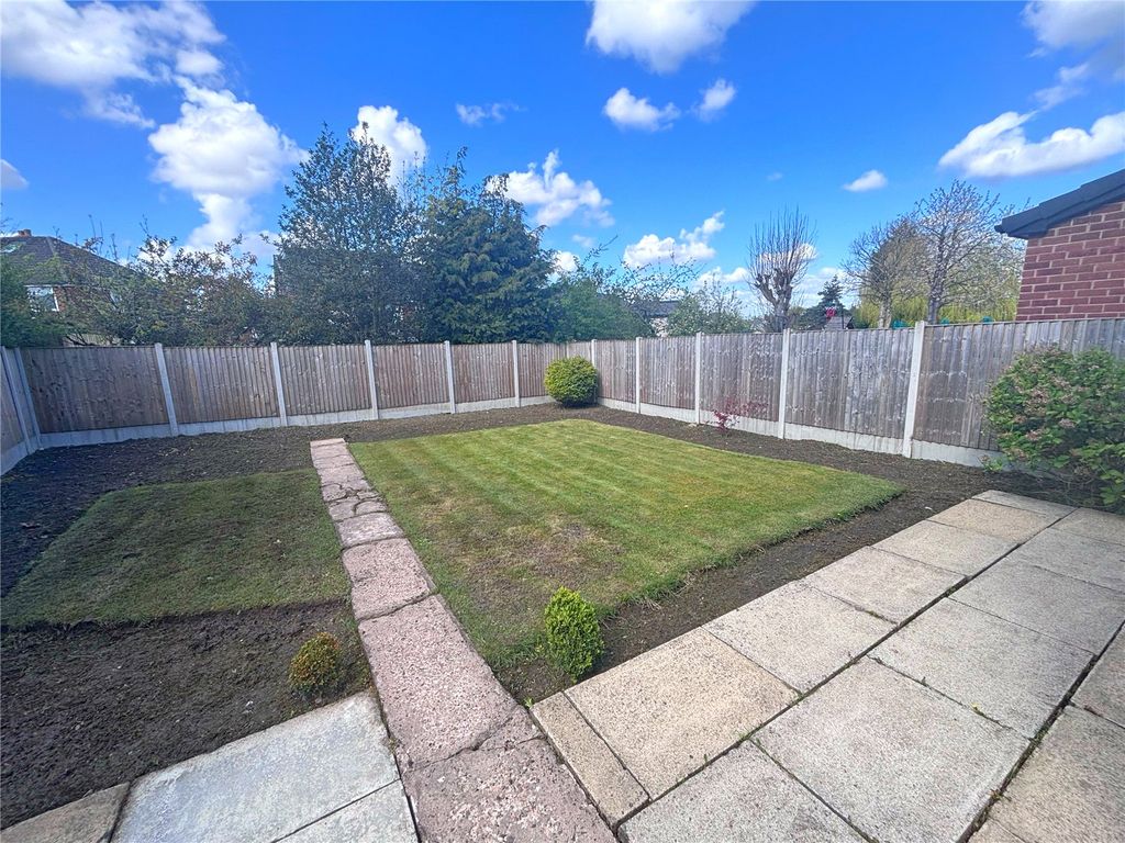 Property photo 3 of 12 Picture No. 16