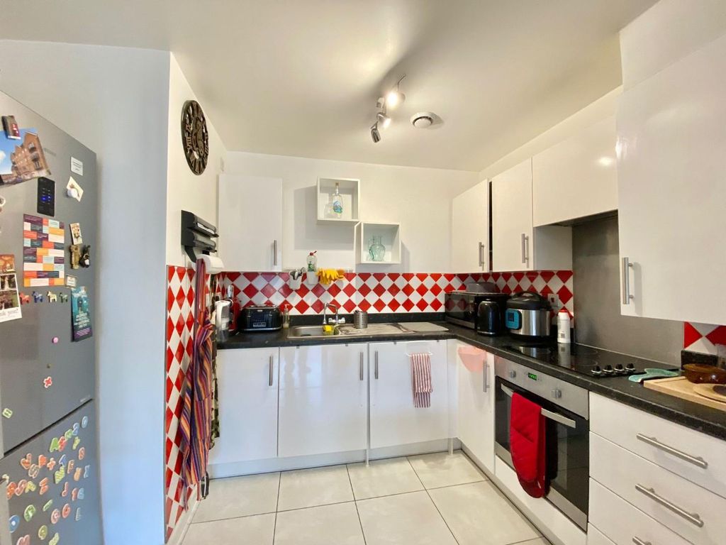 Property photo 1 of 9 2B8B2A0E-A7E6-4c64-A855-c856687Affe1.Jpg