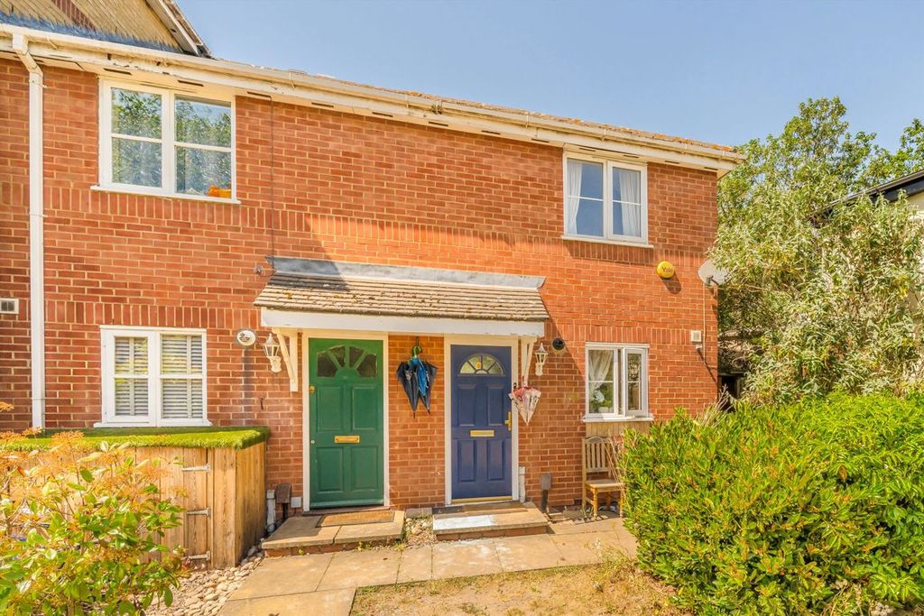 Property photo 1 of 5