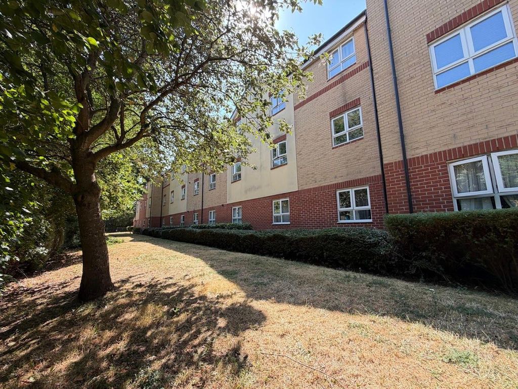 Property photo 1 of 8