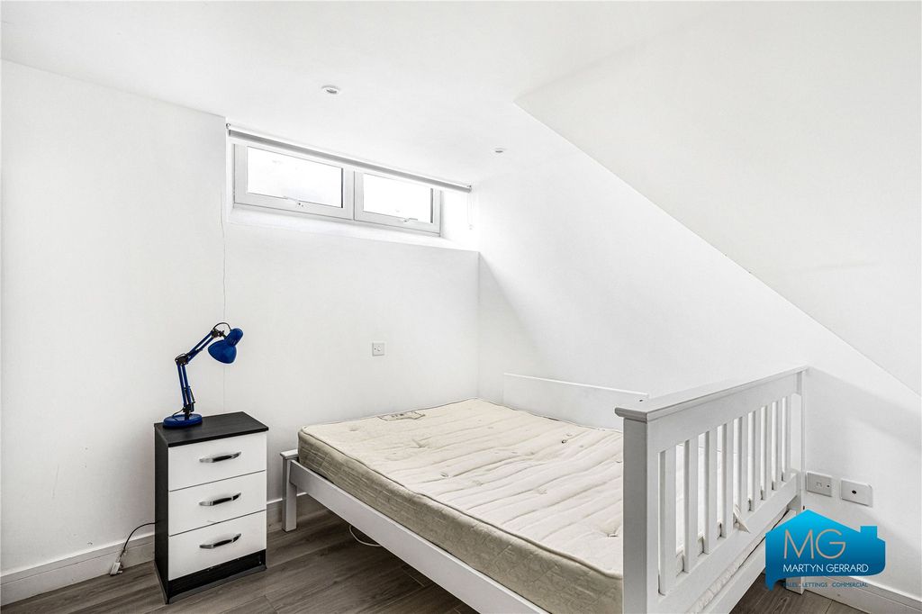 Property photo 3 of 6 Picture No. 09