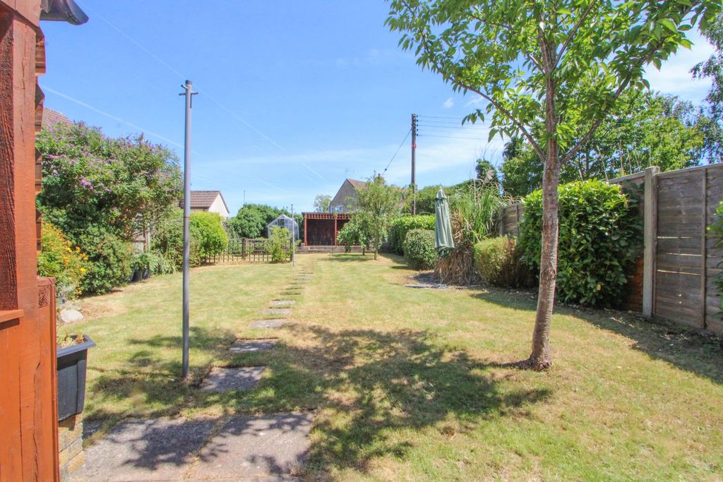 Property photo 3 of 25