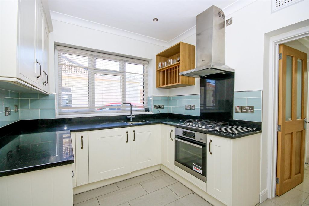 Property photo 2 of 13 7-Img_9863.Jpg