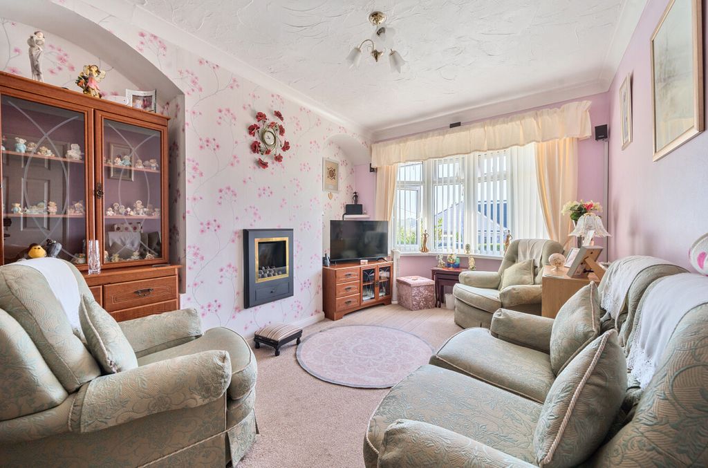 Property photo 1 of 16 1330559-5-68835A5...