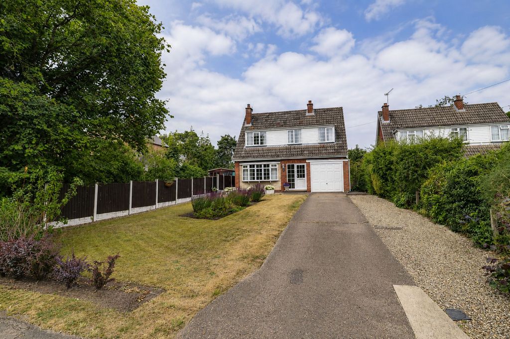 Property photo 1 of 27