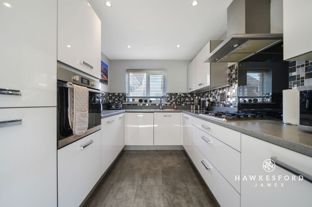 Property photo 3 of 16 Buttercup Avenue, Minster On Sea - Kitchen