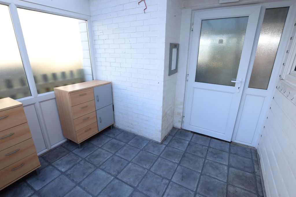 Property photo 2 of 17 Porch