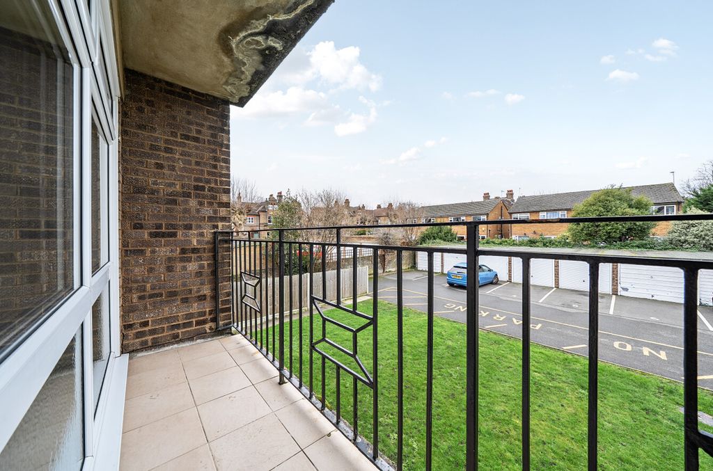 Property photo 3 of 12 Balcony