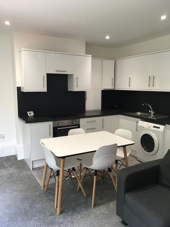 Property photo 1 of 5 19) 105 Cottingham Road Kitchen 20.07.2020.Jpg