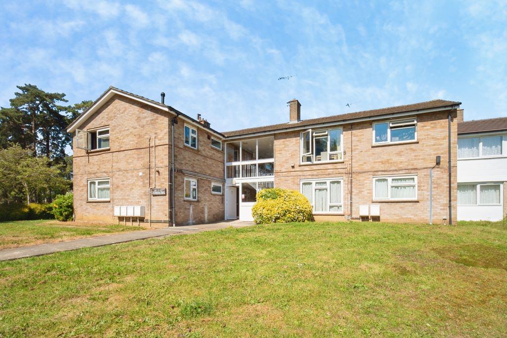 Property photo 1 of 8