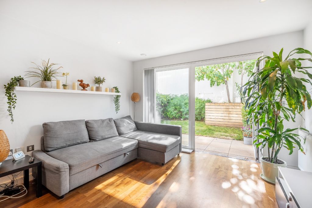 Property photo 1 of 13 3504833