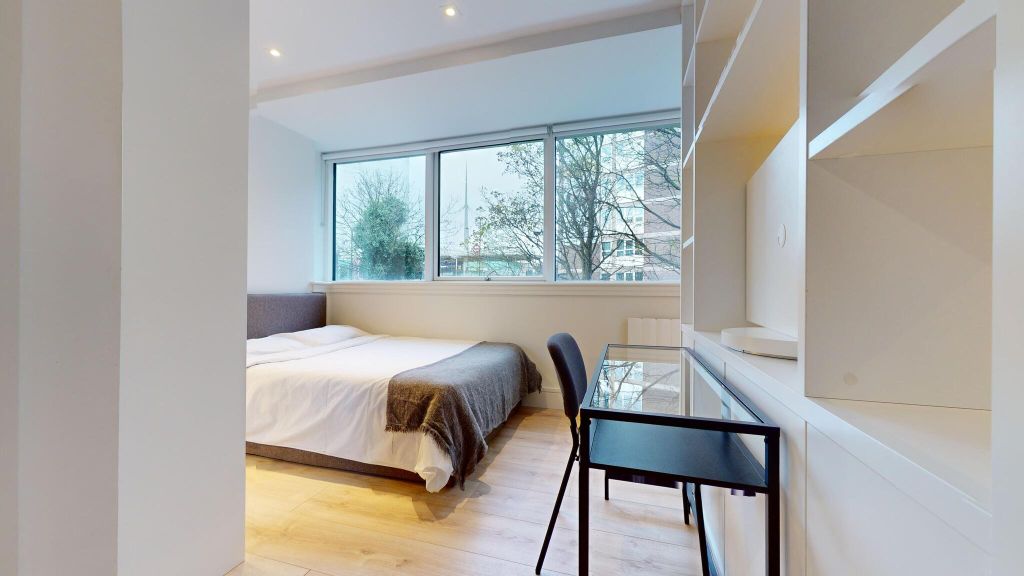 Property photo 3 of 19 Bedroom