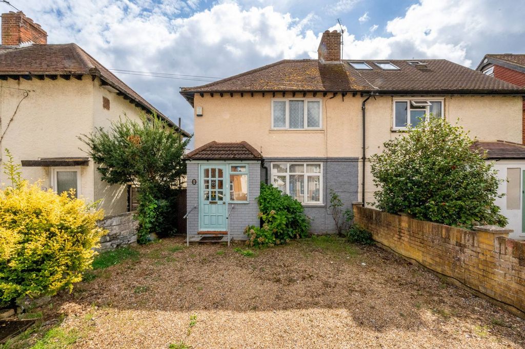 Property photo 2 of 9