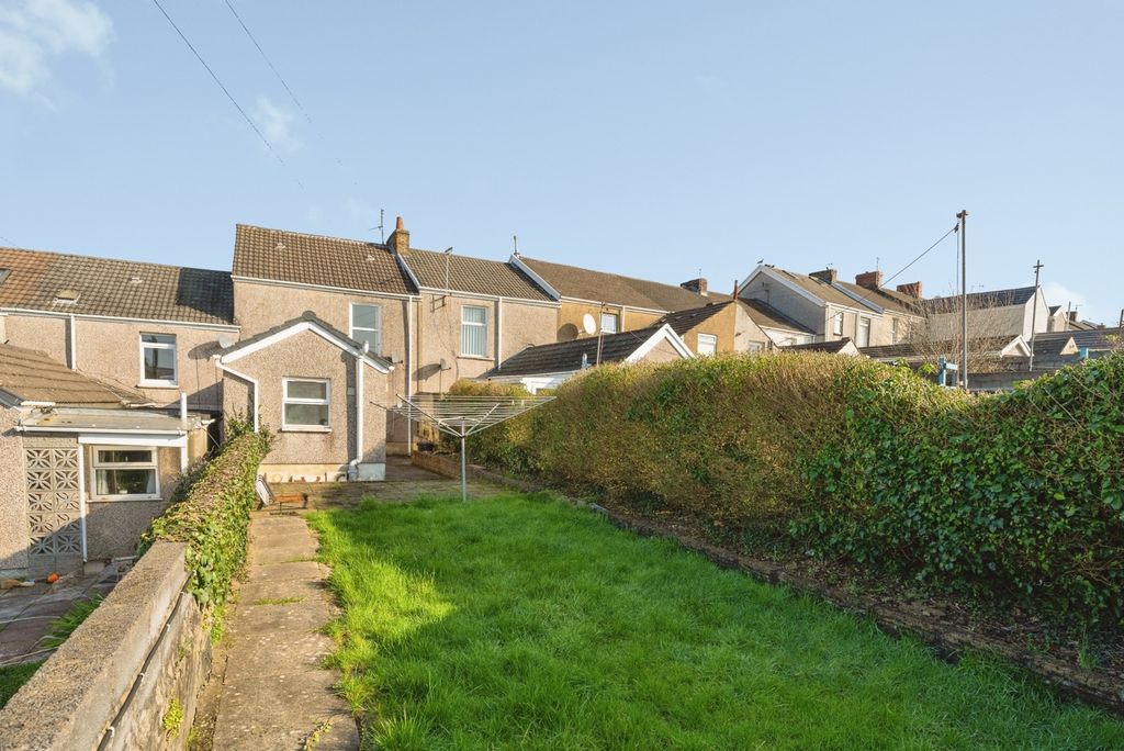 Property photo 3 of 17 Pbox-Img.Jpg