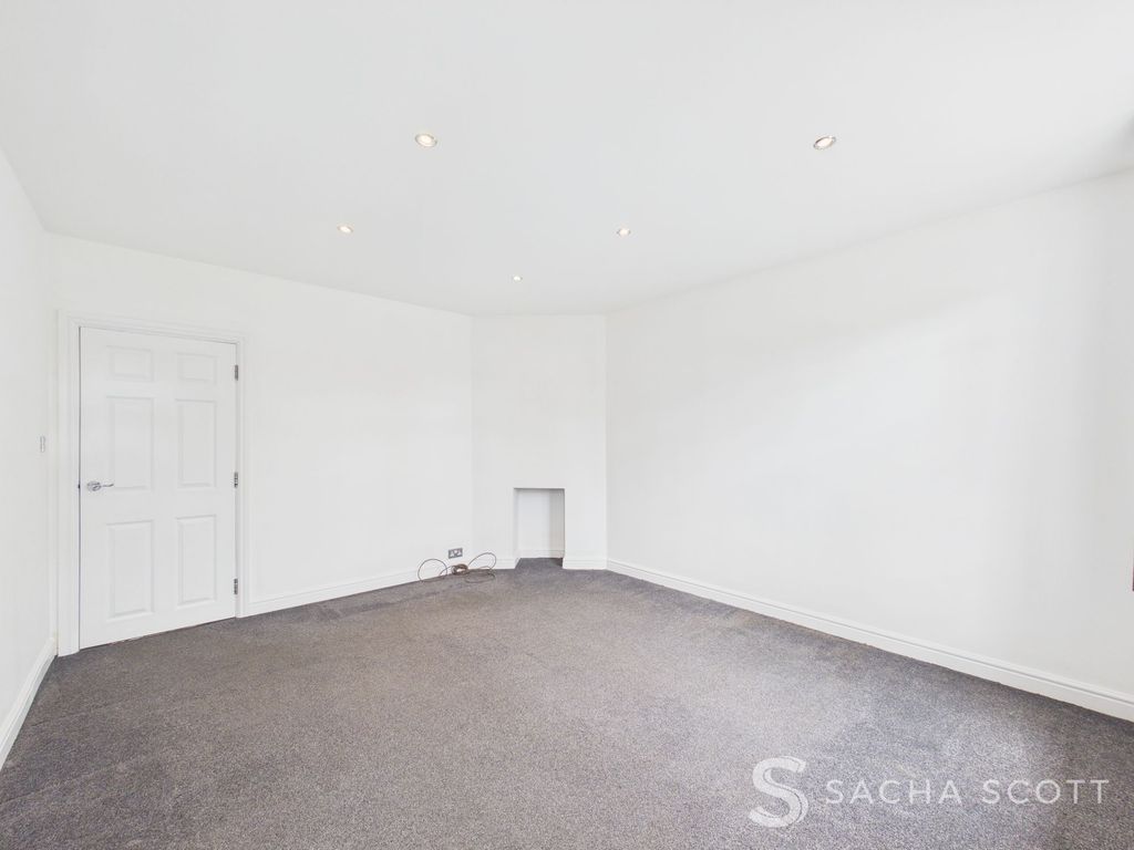 Property photo 3 of 15 Living Room