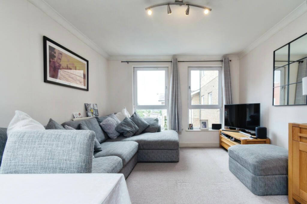 Property photo 3 of 8 Reception Room