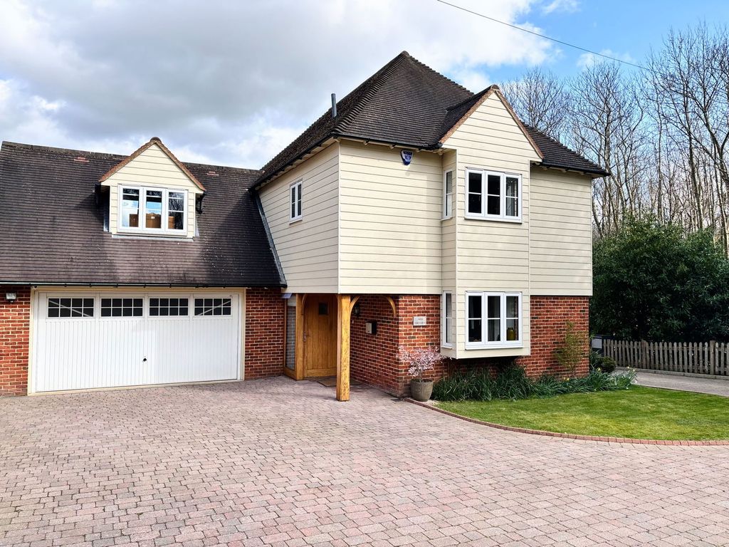 Property photo 1 of 48