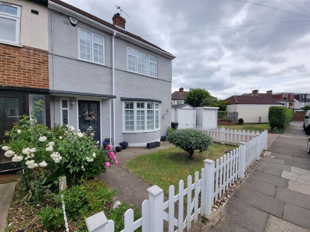 Property photo 1 of 31