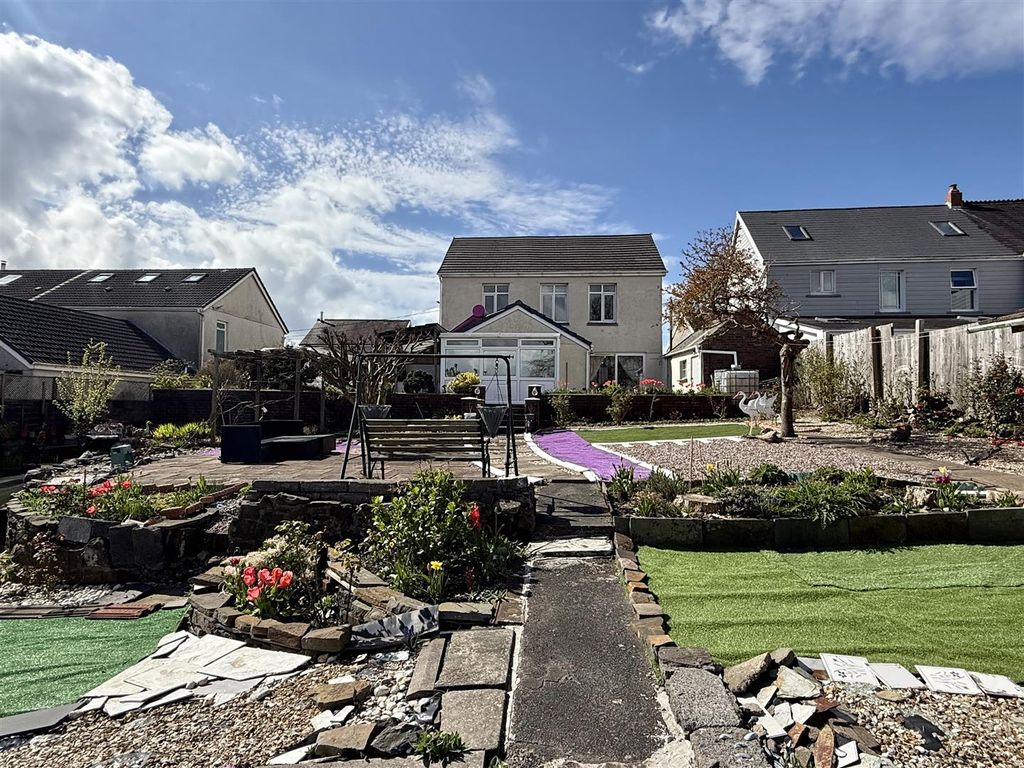 Property photo 3 of 39 Img_4105.Jpeg