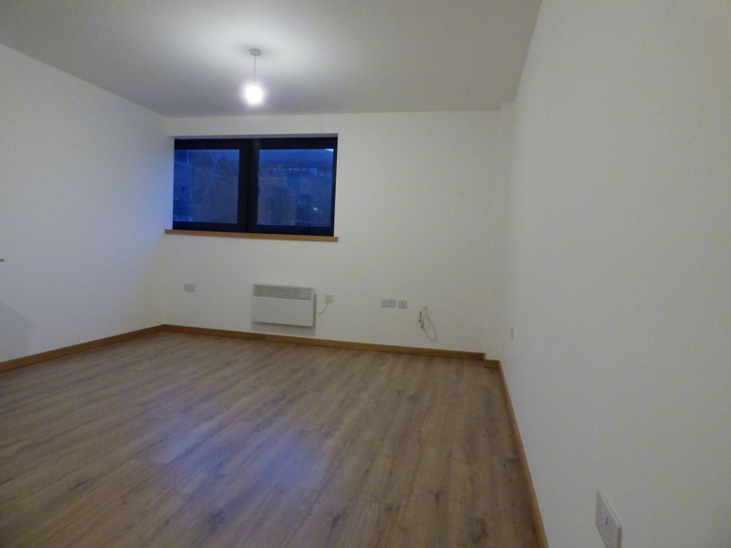 Property photo 3 of 6