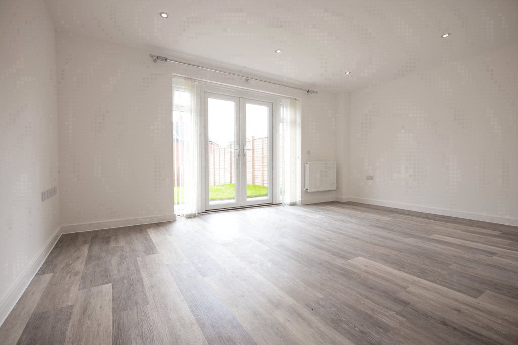 Property photo 2 of 12 Picture No. 04
