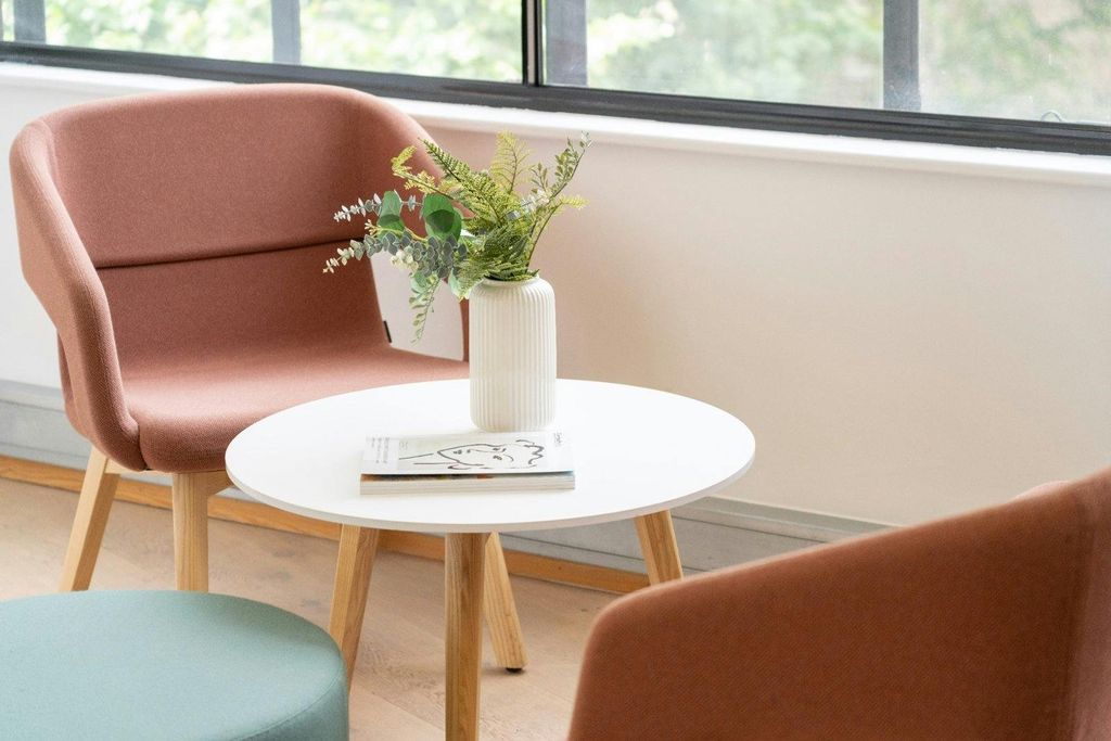 Property photo 3 of 40 44-46 Sekforde St - Coffee Table And Soft Seating