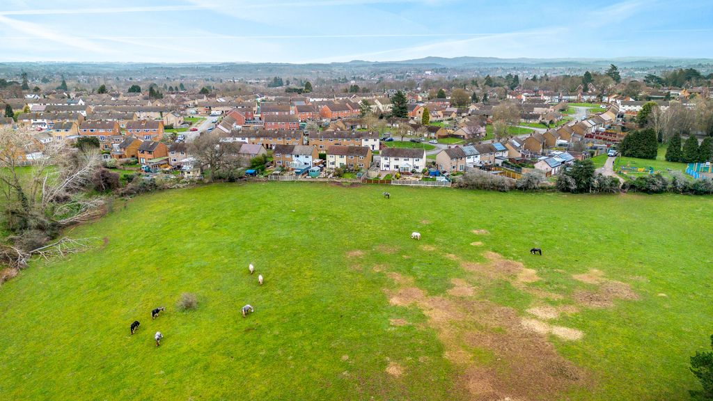 Property photo 2 of 18