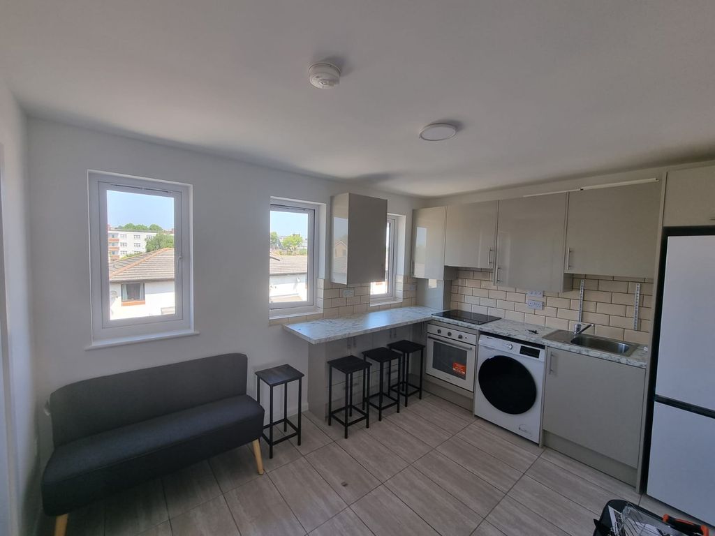 Property photo 2 of 2