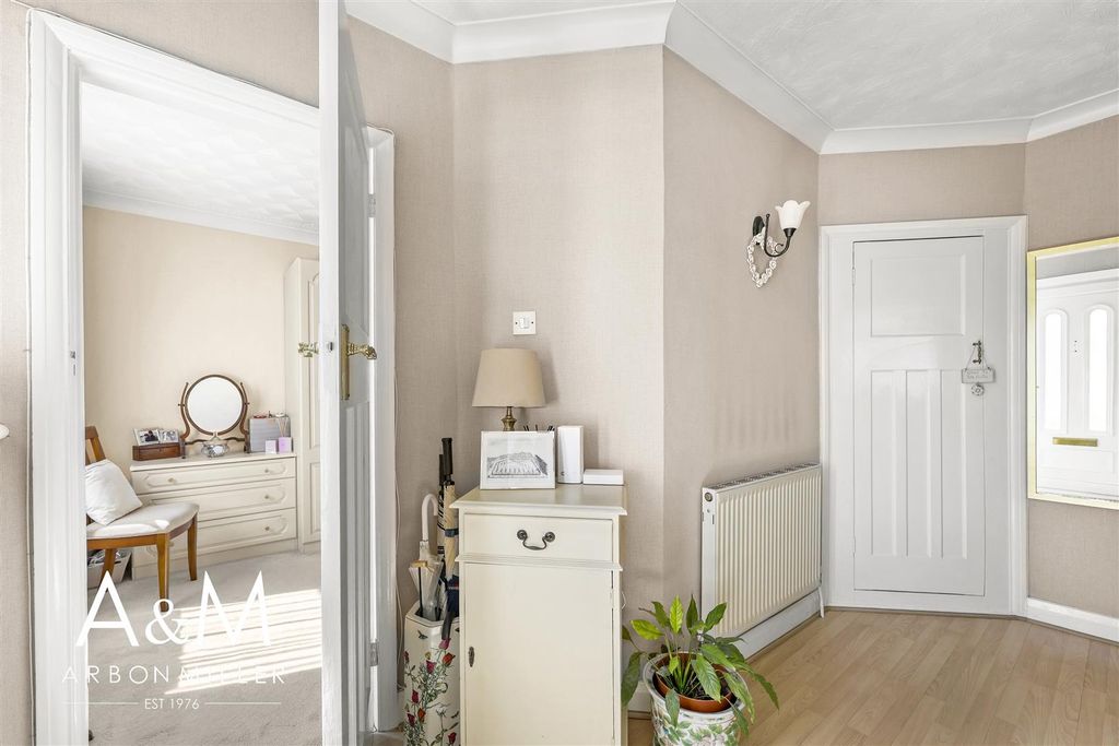 Property photo 3 of 23 4D4A4916.Jpg
