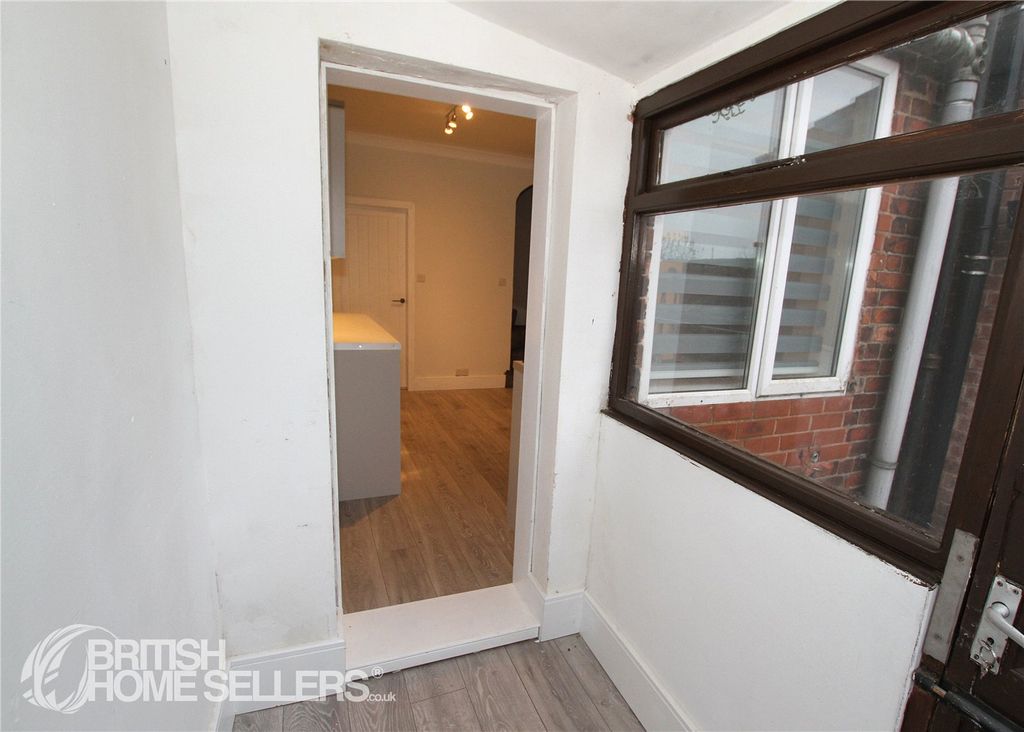 Property photo 3 of 14 Picture No. 08