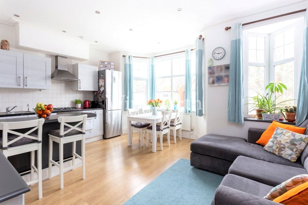 Property photo 1 of 14 Picture No. 17