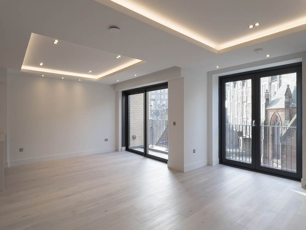 Property photo 2 of 15 Vv-Mid-Apartment 11-Living A