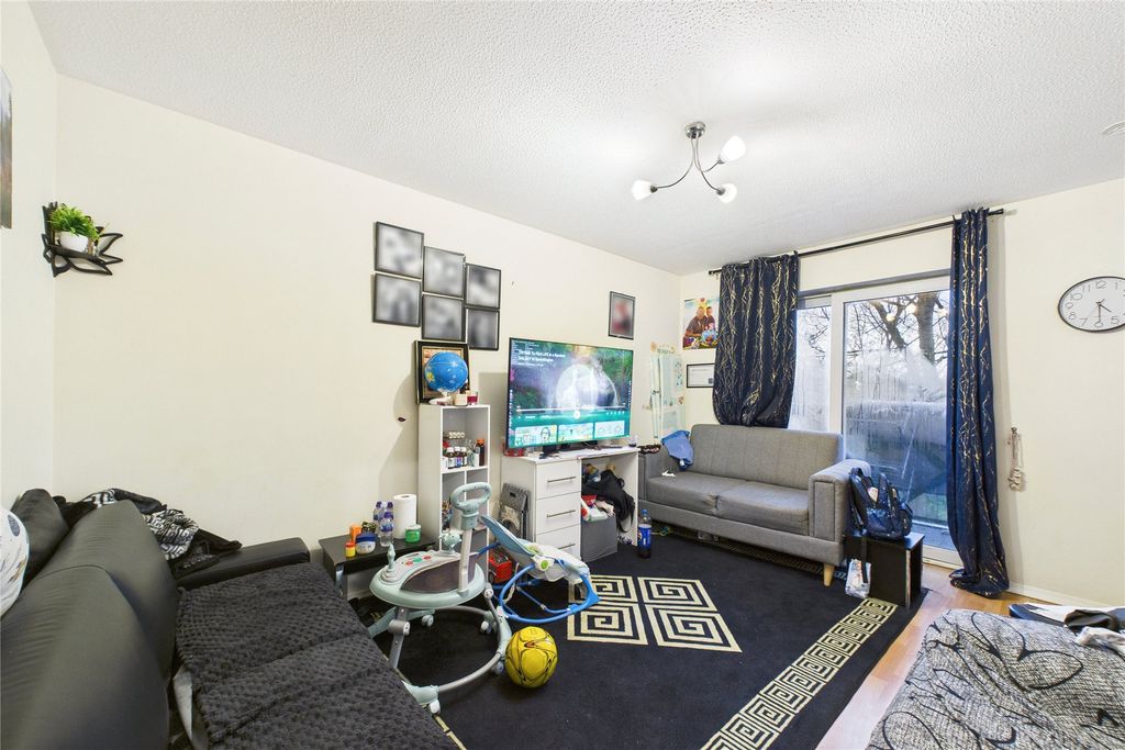 Property photo 2 of 6 Picture No. 04