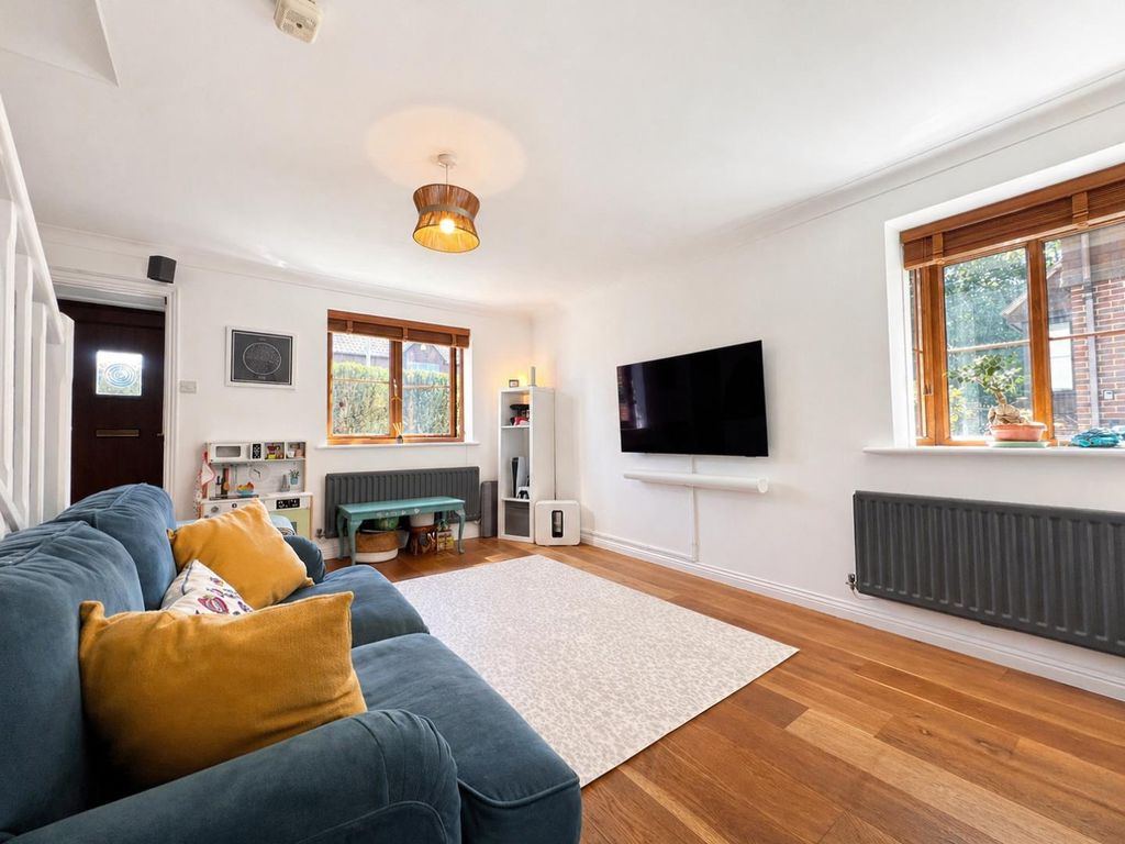 Property photo 3 of 19