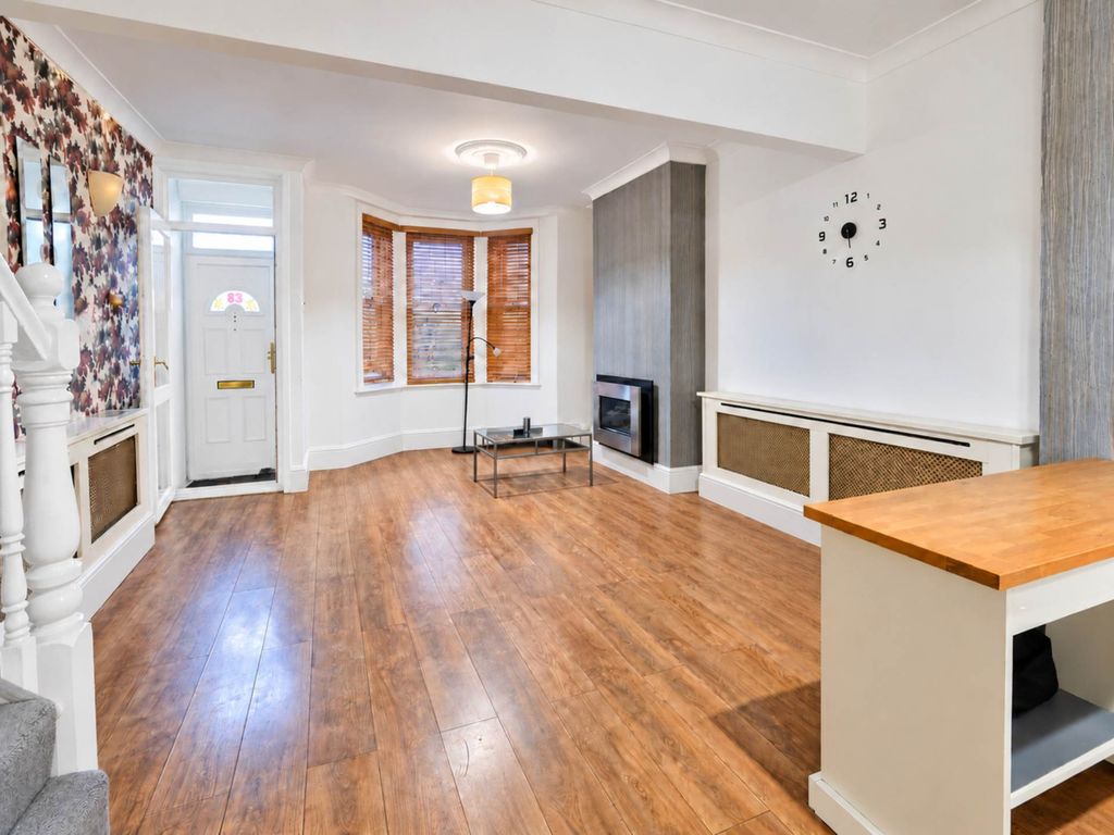 Property photo 3 of 14