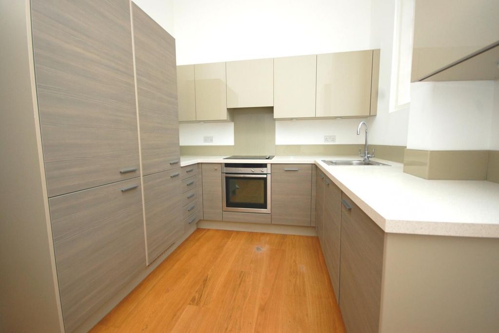 Property photo 3 of 10 Picture No. 08