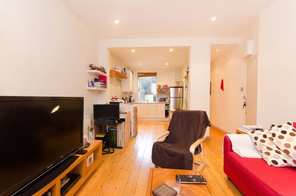 Property photo 1 of 4