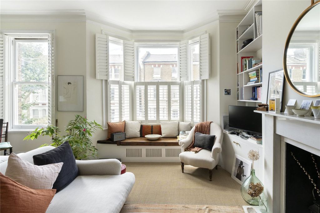 Property photo 2 of 22 Picture No. 04