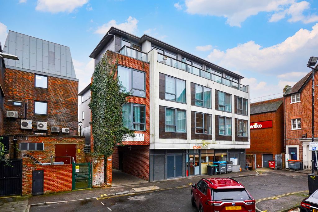 Property photo 1 of 6 1 Bedroom Apartment For Rent