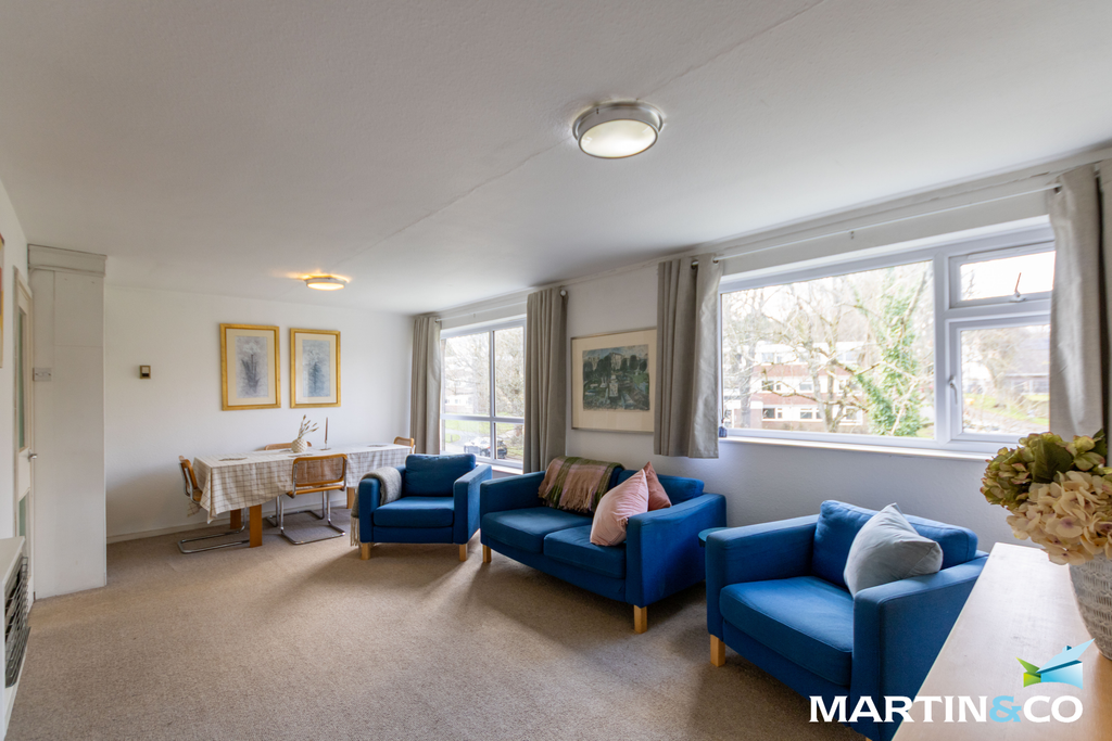 Property photo 2 of 12 Picture2