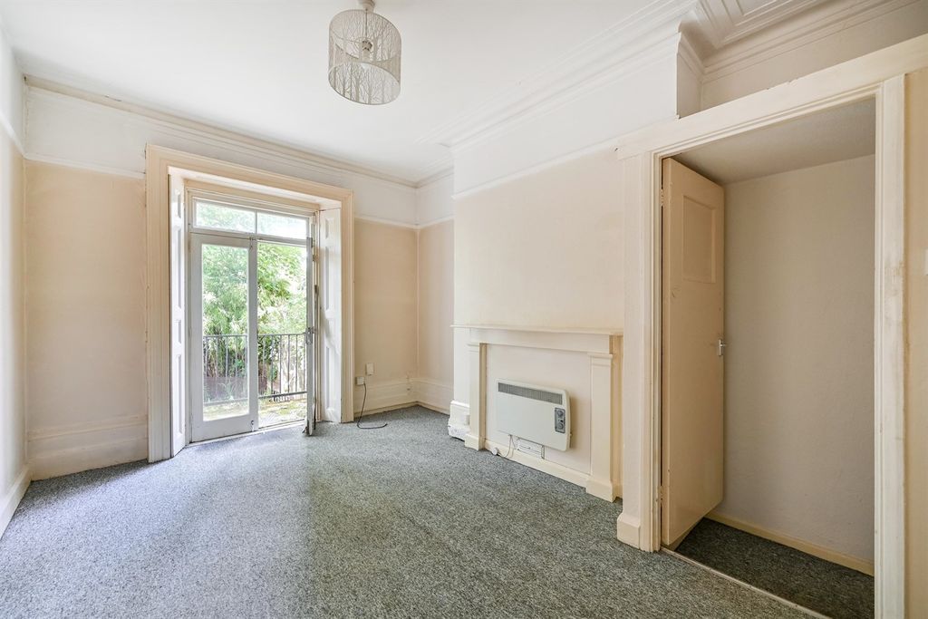 Property photo 2 of 6 Living Room