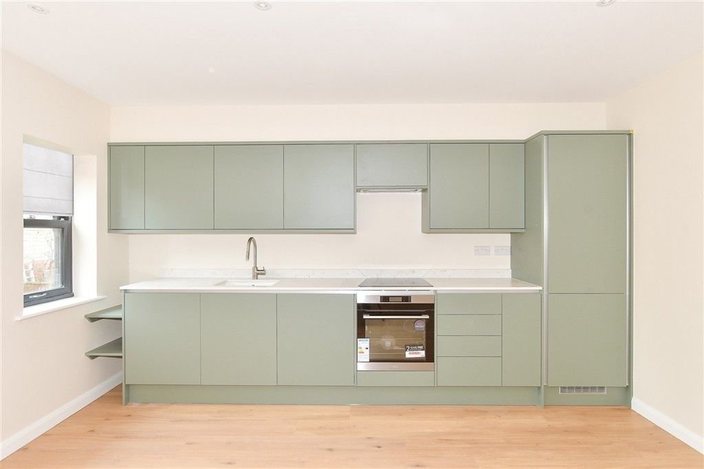 Property photo 1 of 9 Kitchen