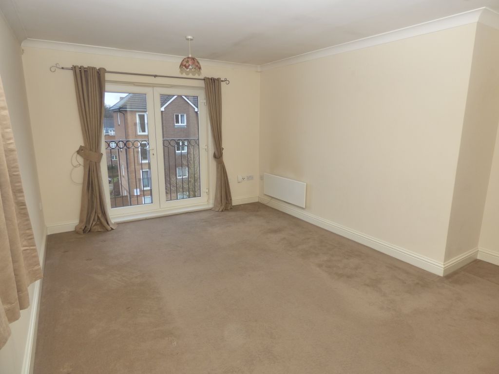 Property photo 3 of 10 Lounge