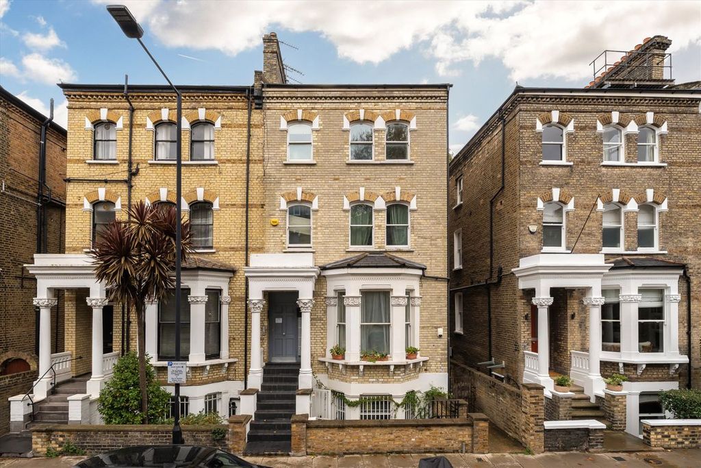 Property photo 1 of 10