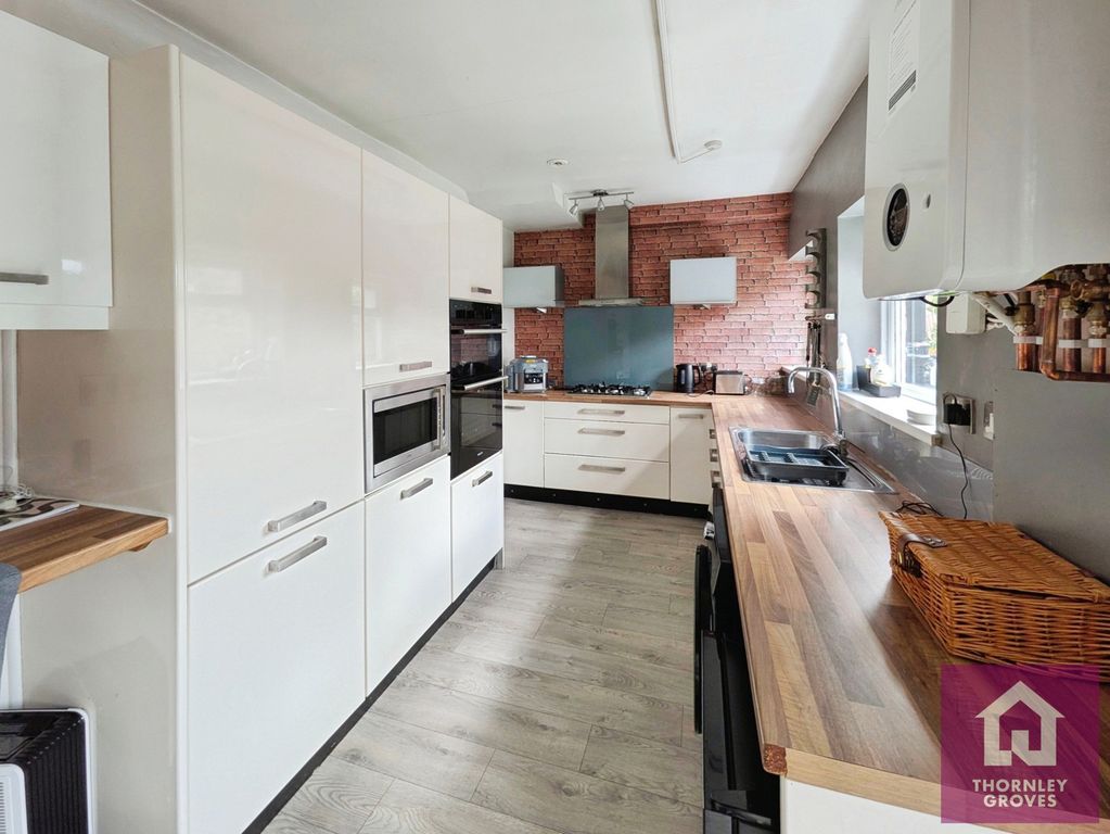 Property photo 3 of 11 Pbox-Img.Jpg