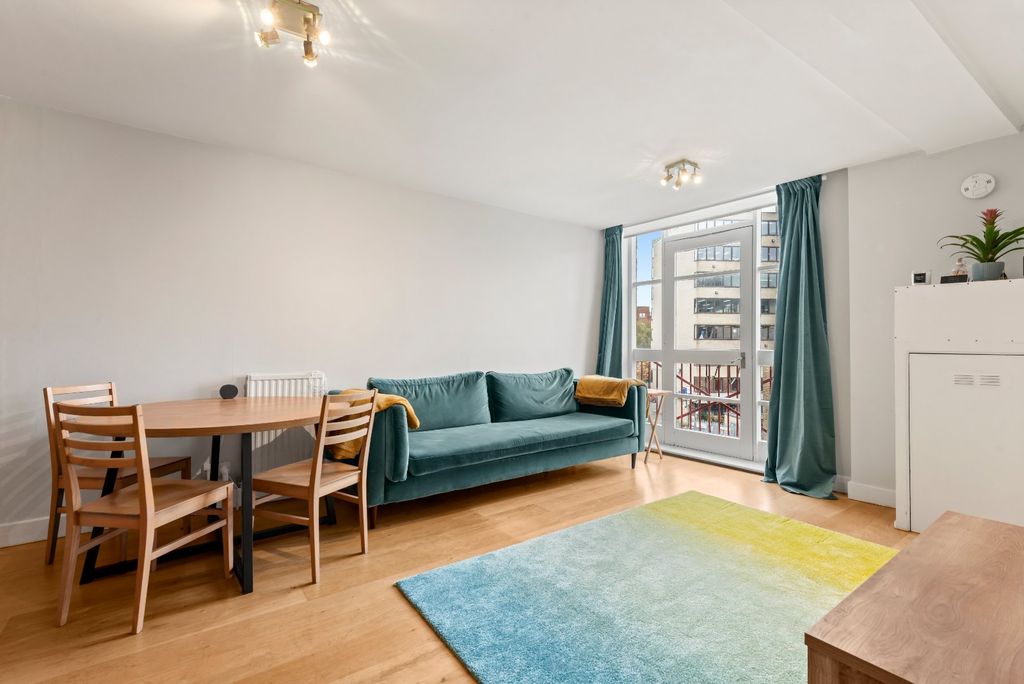 Property photo 2 of 16