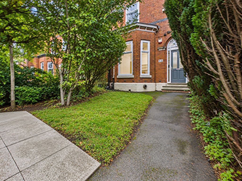Property photo 2 of 31