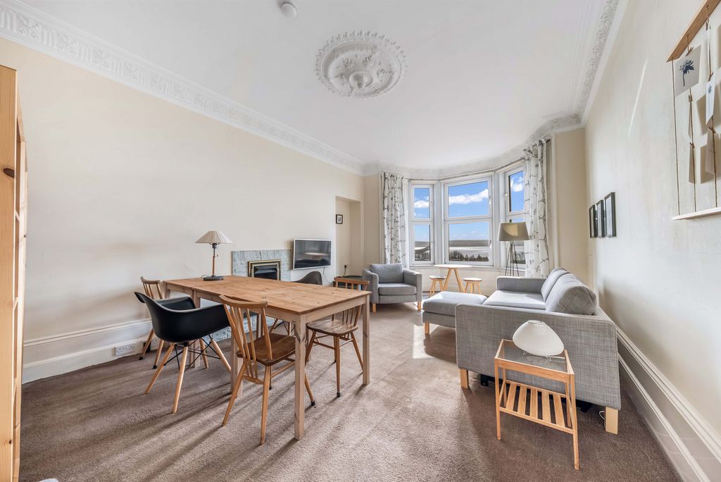 Property photo 3 of 29