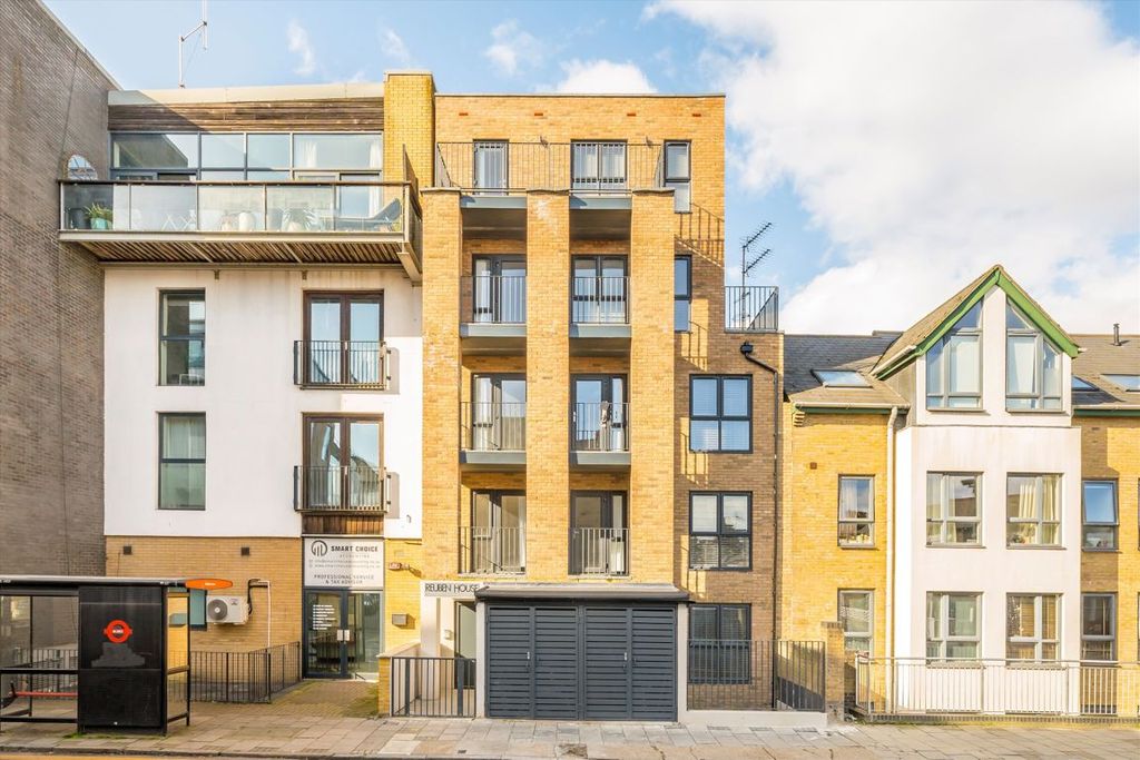 Property photo 1 of 7